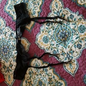 ●VS Blk lace garter belt